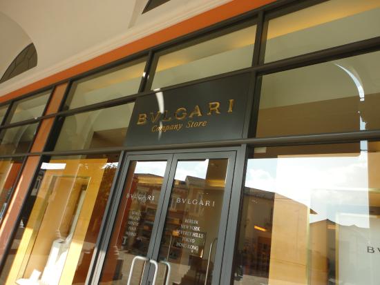 Rapinato nella notte il negozio di Bulgari all’outlet di Serravalle Scrivia