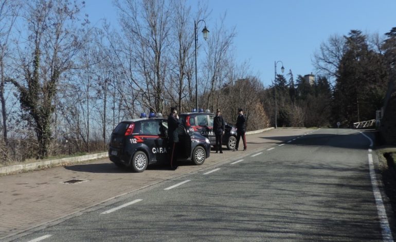 Sbronzo al volante, tenta di ingannare i Carabinieri fornendo false generalità ma è scoperto e denunciato