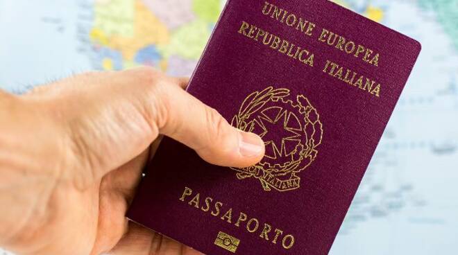 La Questura di Alessandria invita ad accedere al servizio dei “Passaporti a domicilio”