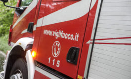 Saluzzo: auto in fiamme nel parcheggio del Mercatò, intervenuti i Vigili del Fuoco