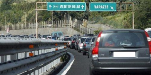 Le autostrade liguri in Tilt hanno imbottigliato un evaso che voleva fuggire in Francia: fermato e arrestato