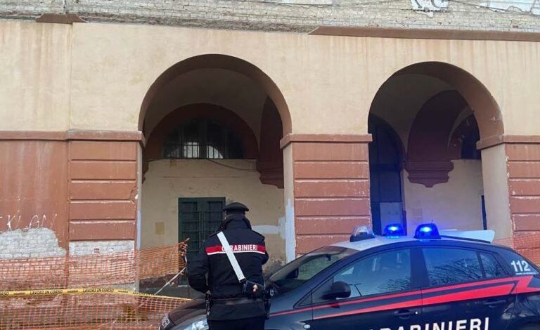 Dalla Compagnia Carabinieri di Novi Ligure: occupavano in due l’ex Caserma Giorgi, uno trovato in possesso di hashish