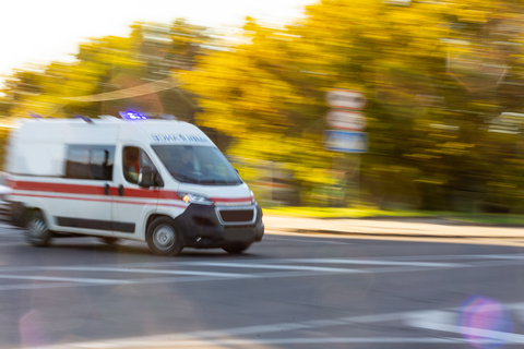 Donna di 54 anni si uccide buttandosi sotto un treno