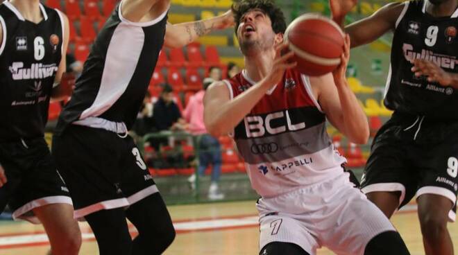 Pallacanestro Serie B – Playoff più vicini per il Gulliver Supermercato Derthona: piegato il Lucca 86-91