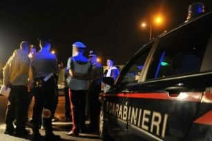 Rissa notturna a Sampierdarena, ma scappano tutti all’arrivo dei Carabinieri