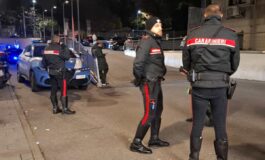 “Bucano” un posto di blocco dei Carabinieri e si schiantano: un morto