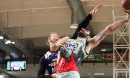 Pallacanestro Serie B – Omegna conduce le danze dall'inizio e Novipiù "balla" e perde